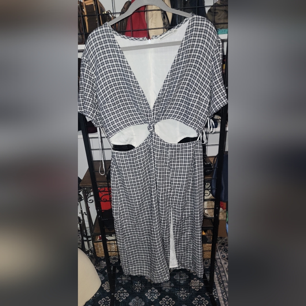 Abercrombie and Fitch Knot-front Cutout Midi Dress Size LP - Picture 3 of 5